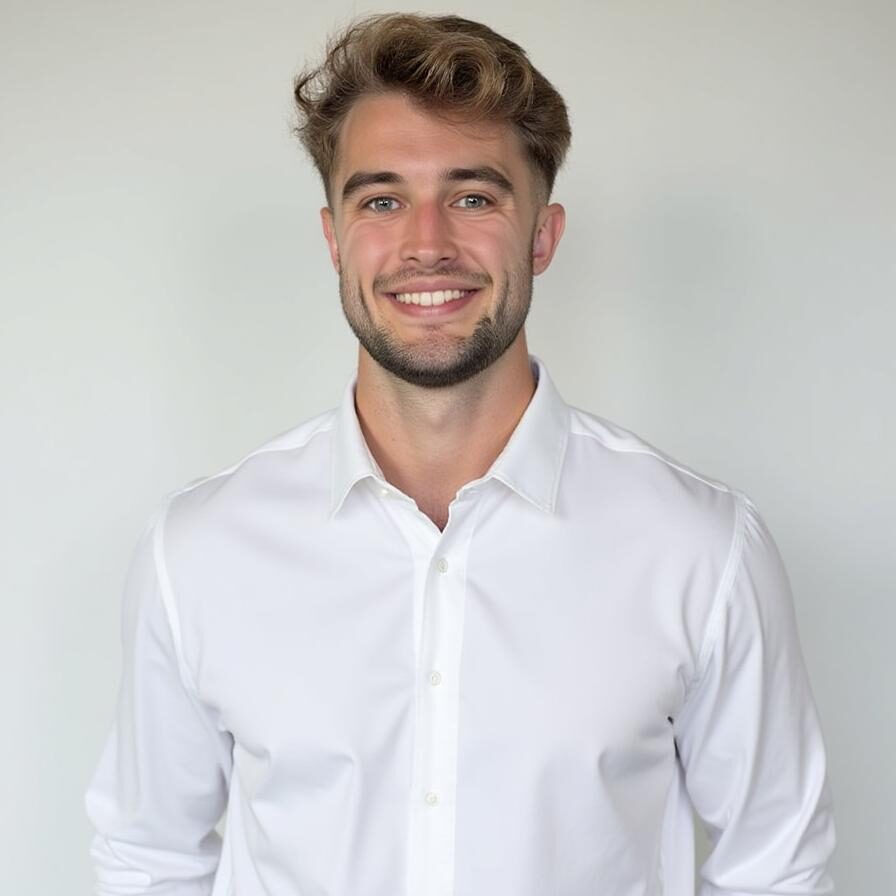 Cameron Maskell Headshot